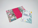 Housse fir de Carnet de Santé (neien Modell 2025) Rosa Eilen
