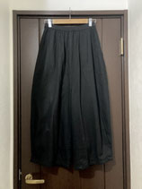 黒コクーン型パンツ
