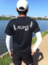 RUNS‐Tシャツ　レギュラータイプ　ブラック