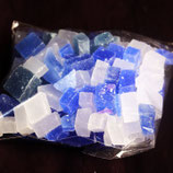 Kunstkerze Wachswürfel BLAU-WEISS