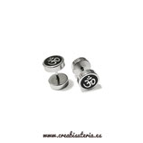 INOX - Pendiente  8mm redondo con dibujo ohm  y fondo negro esmaltado P029 (1 par)