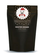 Diverse Kaffees im Weihnachtsdesign