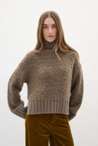 In Wear Pullover Guo