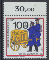 BERL 854 postfrisch mit Bogenrand oben