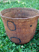 Yanomami Carrying Basket (circles with dots)