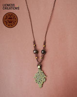 Makramee Kette mit Kreuz