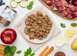 Weidelamm mit Kartoffeln, Blattspinat und Kräutern