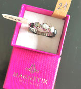 Bague elastique noire 3 zyrconium taille 21