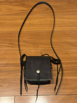 【美品】角型ショルダーバッグ【黒】