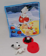 Maxi-Ei - Peanuts 2015 - Snoopy auf Rollpodest