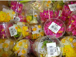 Deko Streublumen oder Blumen mit Klammern