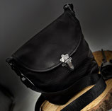Handtasche Henriette  Tiefschwarz ( Skull-Zipper-Inlay)