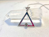 DIVINE ENERGY Kette mit Dreieck Labradorit Anhänger Silber