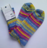 maschinengestrickte Socken, pink-grün-gelb-blau, verschiedene Größen
