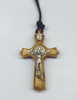 Croce di San Benedetto in legno di ulivo con cordoncino di colore marrone