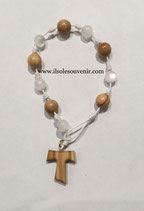 Bracciale rosario con grani in ulivo e colorati e Tau