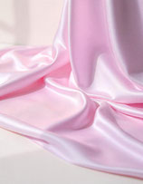 rouleau  de 100 mètres satin lycra rose clair sur 150 cm