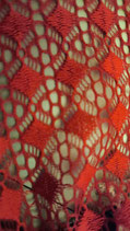 rouleau tissu dentelle jacquard lycra rouge de 100 mètres sur 150 cm