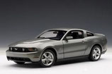 2010 Ford Mustang GT sterling-silver  1:18