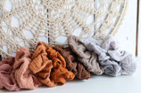 Scrunchie Musselin natur Farben