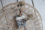 Schlüsseltäschchen blau-grau mit weissen Blumen