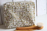Necessaire weiss mit grün und blauen Blümchen