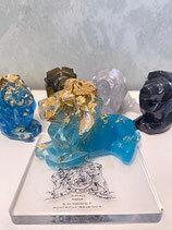 Lion couché  avec socle Pezon
