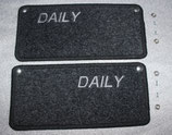 N. 2 Tappeti per gradini salita cabina IVECO DAILY  - ( 21 x 48,5 ) con scritta daily