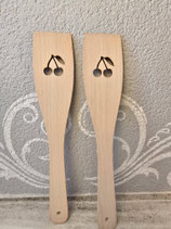 Pfannenwender mit Kirschen