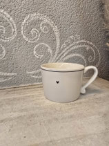 Tasse mit schwarzem Herz und schwarzem Rand