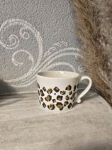 Tasse mit Leo Muster
