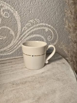 Tasse klein  mit schwarzem Herz und goldigem Ring     Bastion Collection