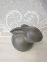 Hase schwarz aus Beton