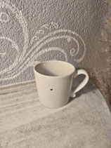 Tasse klein  weiss mit einem schwarzem Herz    Bastion Collection