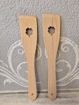 Pfannenwender mit Kleeblatt