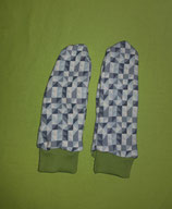 Handschuhe Dreiecke grau/grün lang Gr. 3