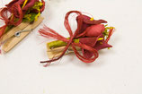 Bouquets d'arum sur pince à linge