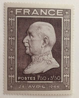 N°606 1 f. 50 +3 f. 50 brun-noir, Pétain