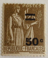 N°298  1 f. 25 surchargé 50 c. olive, type paix