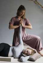 90 Minuten Thai Yoga - Rückbildungsmassage - mit Hausbesuch