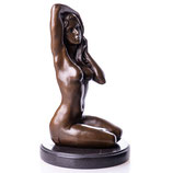RIBT672 Bronzefigur Weiblicher Akt