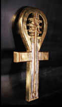 RIVDOTANK Angh Kreuz Figur Wandrelief
