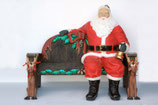 RIVH2465-B Weihnachtsmann Figur lebensgroß auf Bank