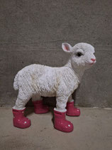RIBEL201284 Schaf Figur steht Stiefel pink
