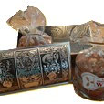 Sammlertruhe 53 Nostalgie, gefüllt mit 2 Päckchen á 5 leckeren Nürnberger Elisen Lebkuchen. Inhalt 2 x 400g.