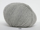 Fine Highland Wool col.434 licht grijs