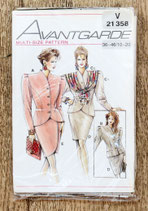 Pochette patron Avantgarde V21358 - Tailleur-jupe