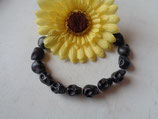 13 Stk. Totenkopf-Perlen Kunststoff metallic schwarz P- 074