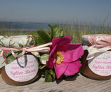 Selbstgemachtes Apfel-Chutney mit Sylter Rosen, vegan