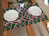 Double-set fond rose motifs verts